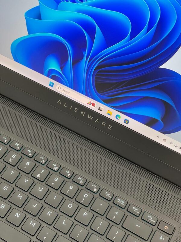 لپ تاپ Dell Alienware  X1 (دسته دوم)